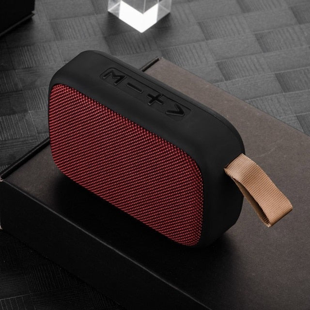 Bluetooth Portable Speaker Outdoor IPX7 Water Resistance HIFI Subwoofer Portable Audio Support Bluetooth/ USB/ TF /FM